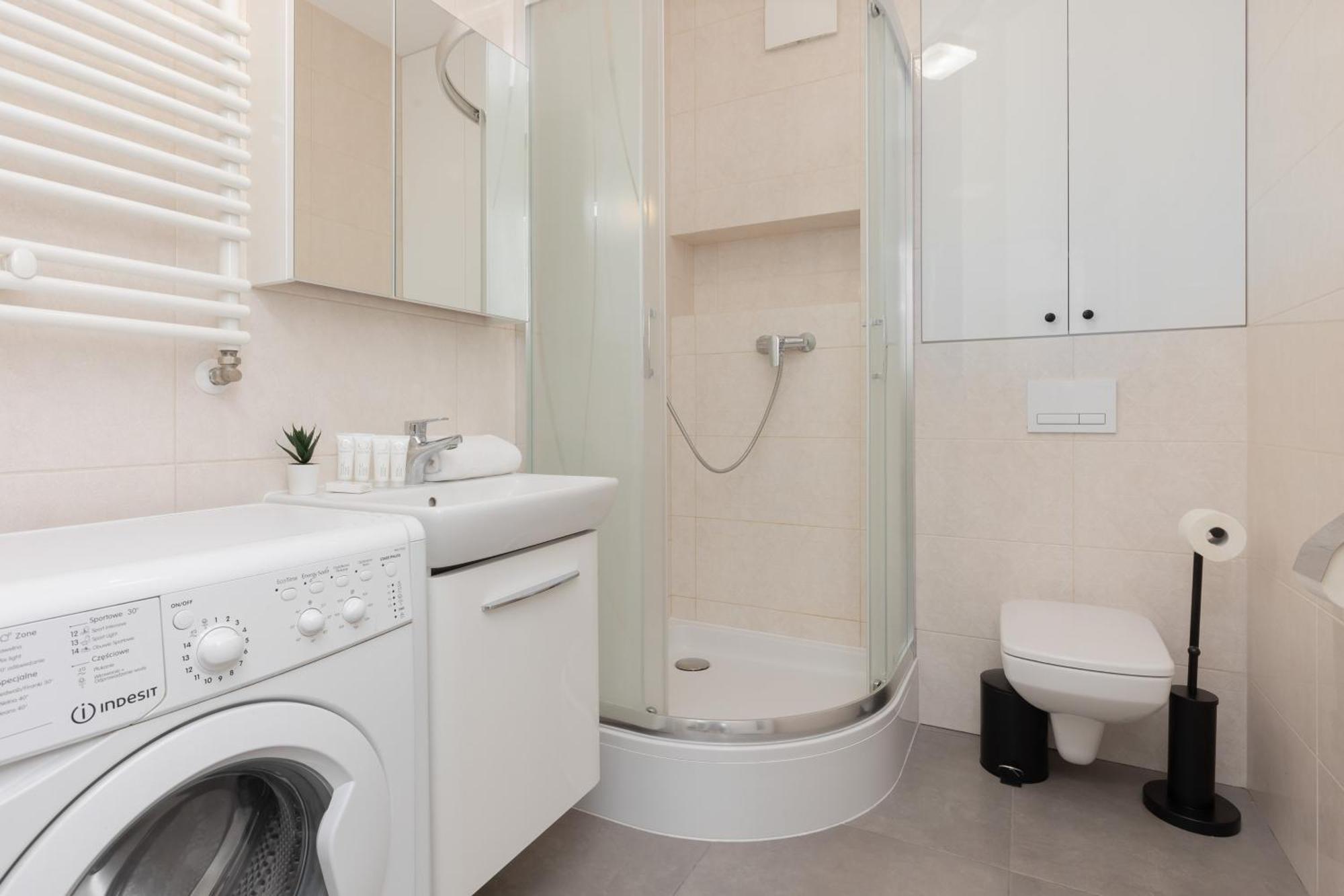 Metro Bielany Apartments By Noclegi Renters Warszawa Zewnętrze zdjęcie